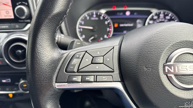 Nissan Juke 1.0 DiG-T 114 N-Connecta 5dr DCT Petrol Hatchback